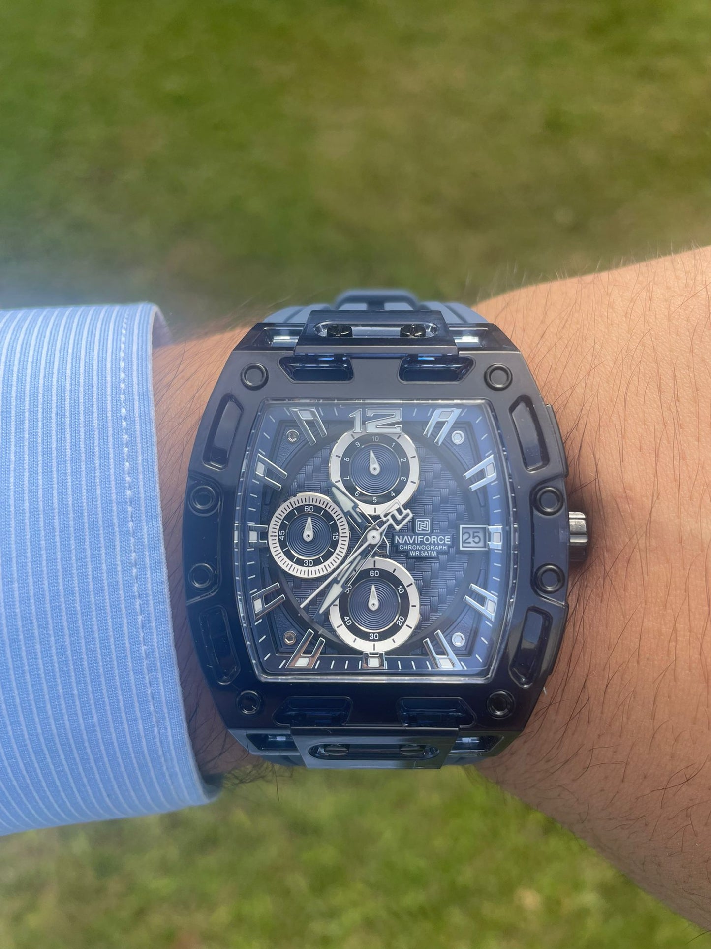 Naviforce 7105