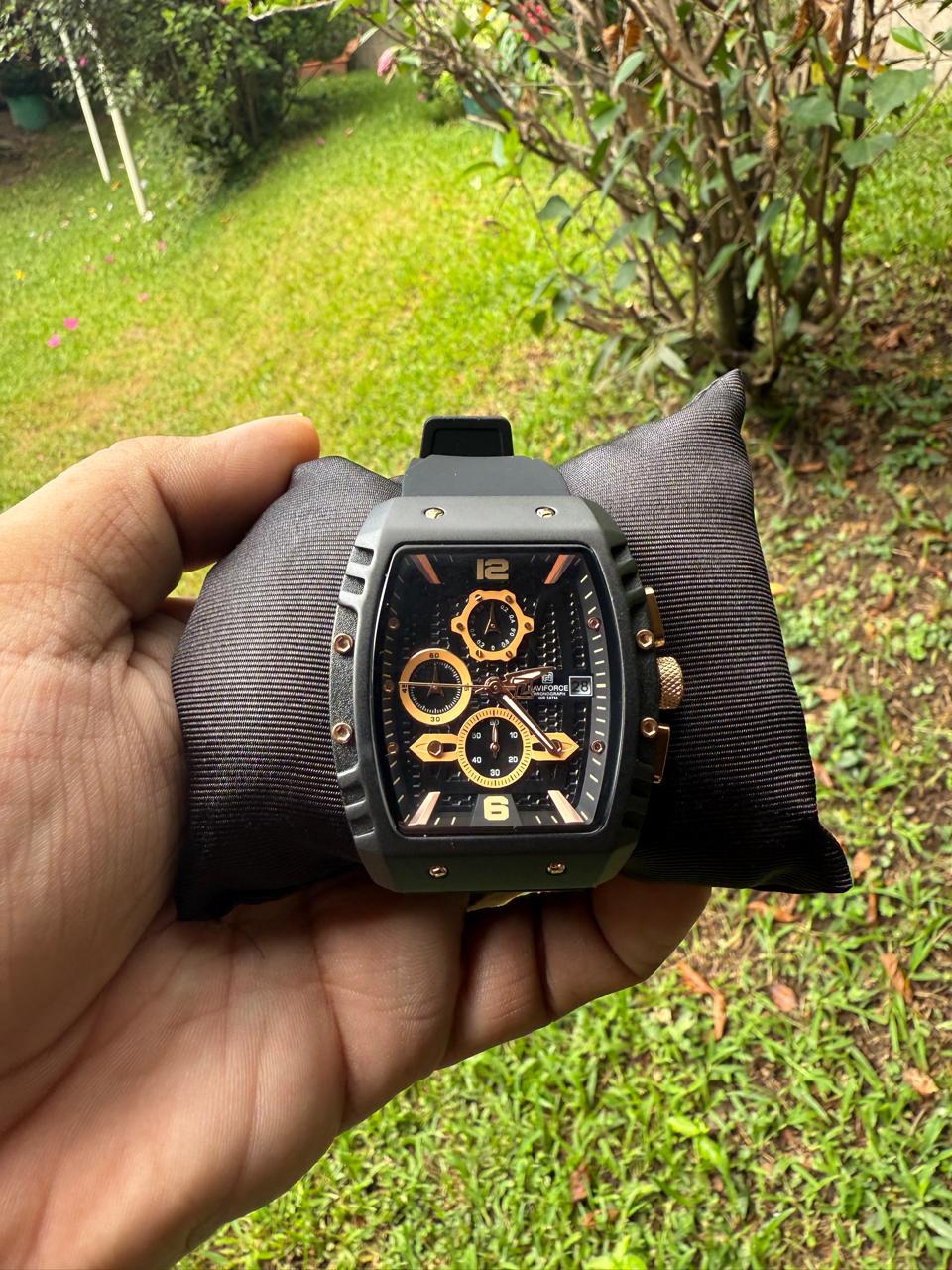 NaviForce 8025