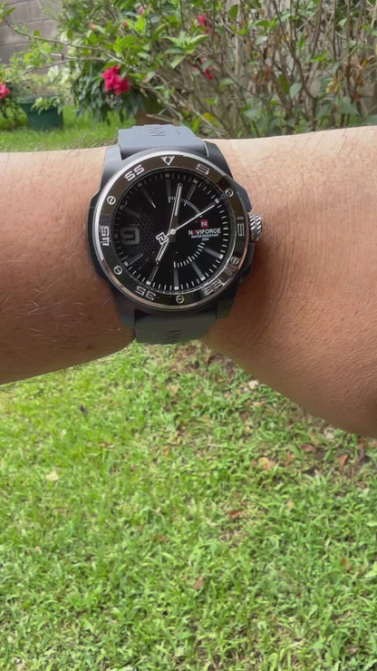 Naviforce 7112